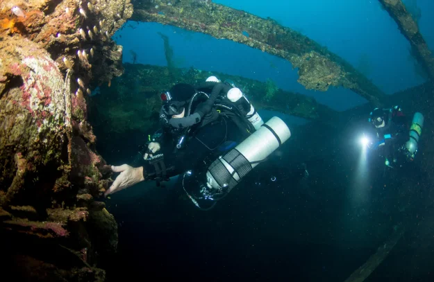 wreck4 wreck diving chuuk lagoon